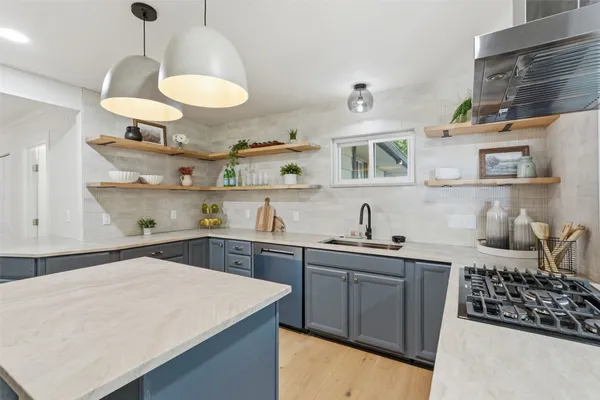 $899,623 | 3807 Wilson Street, Austin, TX 78704