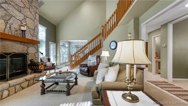 $699,000 | 286 Foxhead Shores Drive, Linn Creek, MO 65052