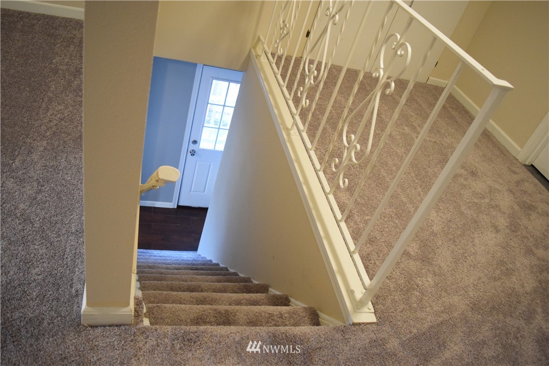 512 Williams Avenue South Renton, WA 98057 - Photo 10 of 21 Gallery Image 10