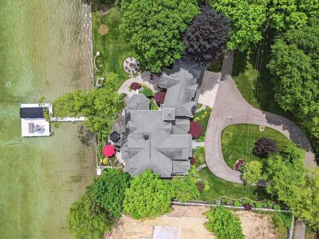 $6,700,000 | 20331 Blairs View Drive, White Pigeon, MI 49099