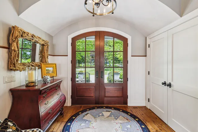 $6,700,000 | 20331 Blairs View Drive, White Pigeon, MI 49099