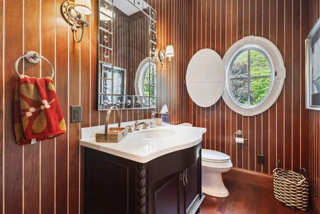 $6,700,000 | 20331 Blairs View Drive, White Pigeon, MI 49099