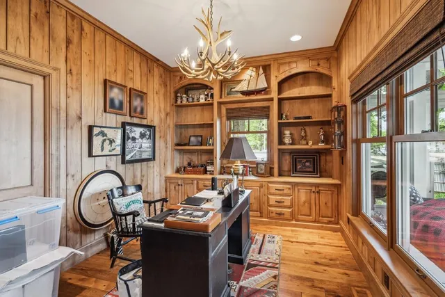 $6,700,000 | 20331 Blairs View Drive, White Pigeon, MI 49099