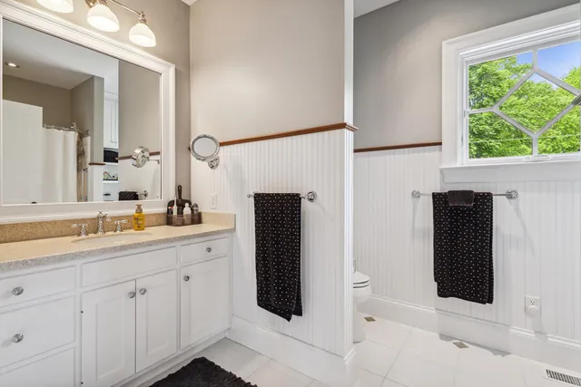 $6,700,000 | 20331 Blairs View Drive, White Pigeon, MI 49099