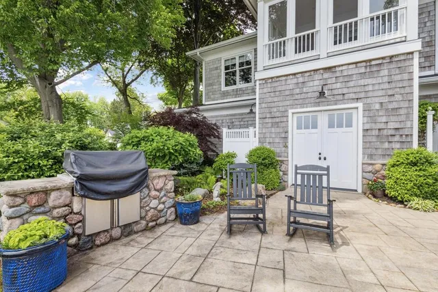 $6,700,000 | 20331 Blairs View Drive, White Pigeon, MI 49099