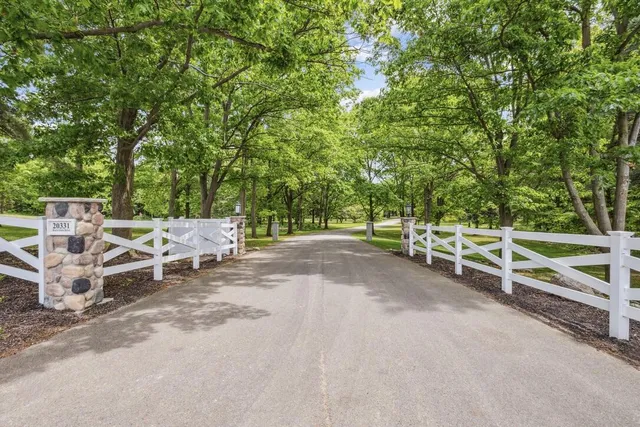 $6,700,000 | 20331 Blairs View Drive, White Pigeon, MI 49099