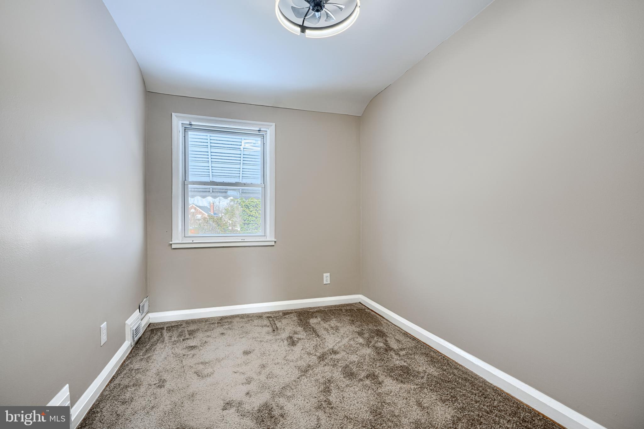1506 Gleneagle Road Baltimore, MD 21239 - Photo 18 of 33 Gallery Image 18