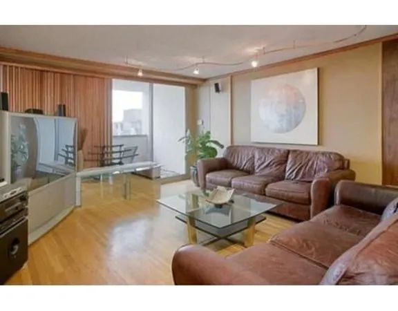 $3,200 | 77 Pond Avenue, Unit 1409, Brookline, MA 02445