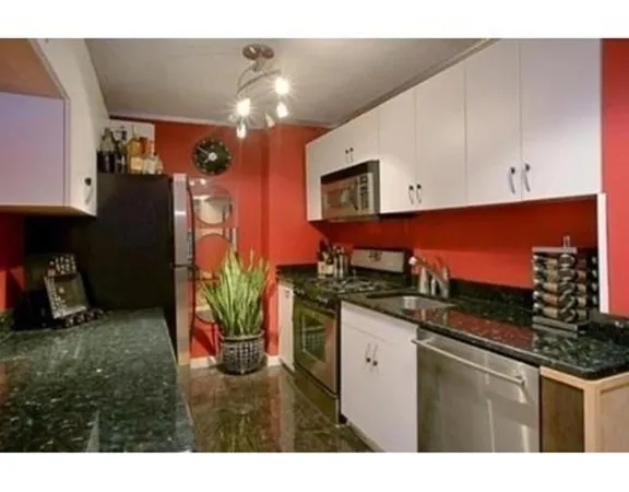 $3,200 | 77 Pond Avenue, Unit 1409, Brookline, MA 02445
