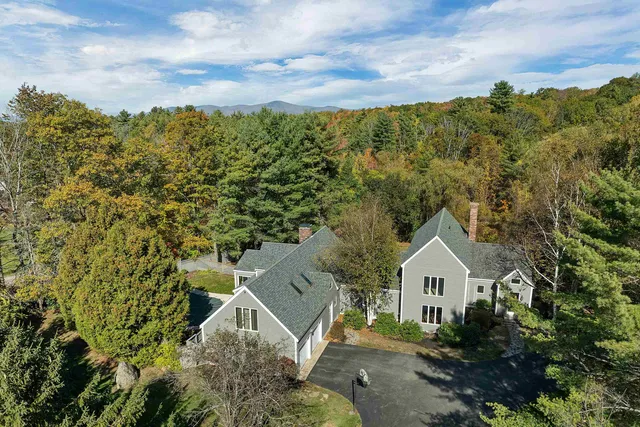 $995,000 | 427 North Main Street, Wolfeboro, NH 03894