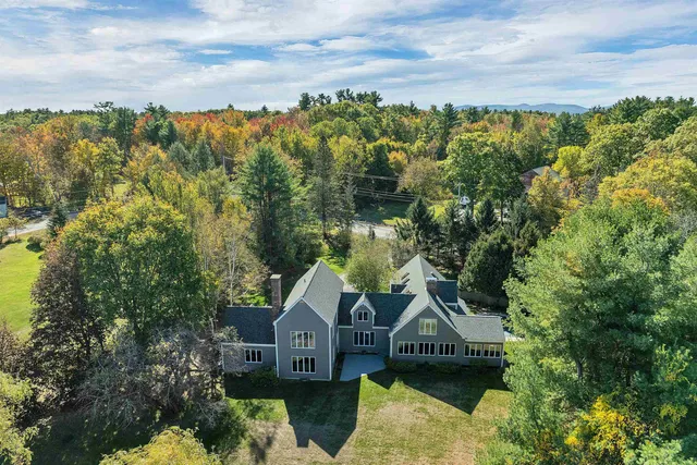 $995,000 | 427 North Main Street, Wolfeboro, NH 03894
