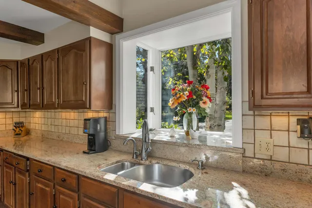 $995,000 | 427 North Main Street, Wolfeboro, NH 03894