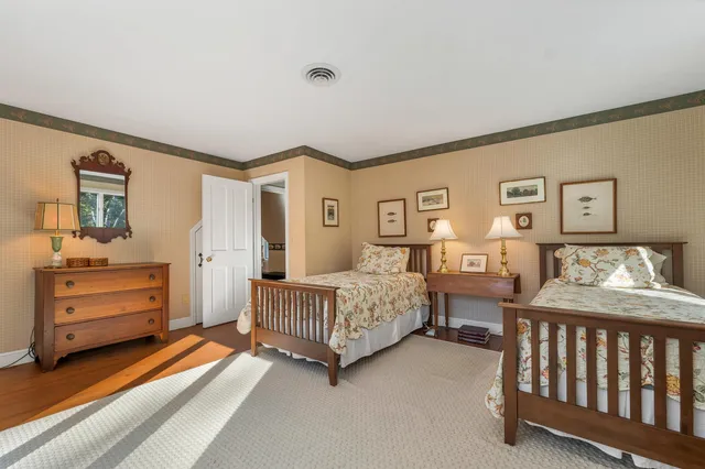 $995,000 | 427 North Main Street, Wolfeboro, NH 03894