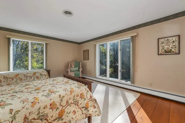 $995,000 | 427 North Main Street, Wolfeboro, NH 03894