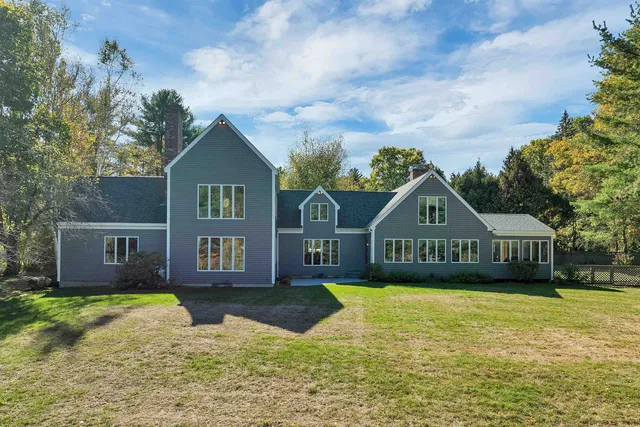 $995,000 | 427 North Main Street, Wolfeboro, NH 03894