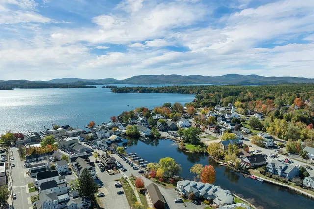 $995,000 | 427 North Main Street, Wolfeboro, NH 03894
