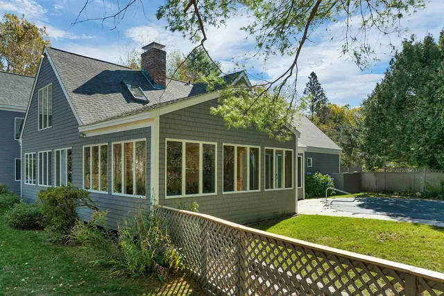 $995,000 | 427 North Main Street, Wolfeboro, NH 03894