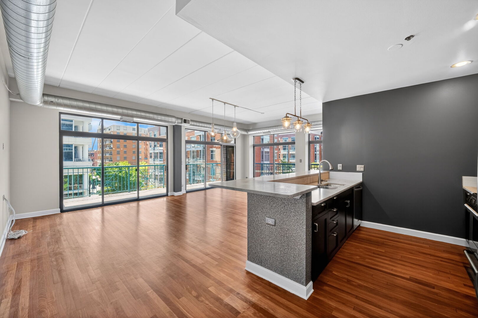 920 West Madison Street, Unit B4 Chicago, IL 60607 - Photo 12 of 34 Gallery Image 12