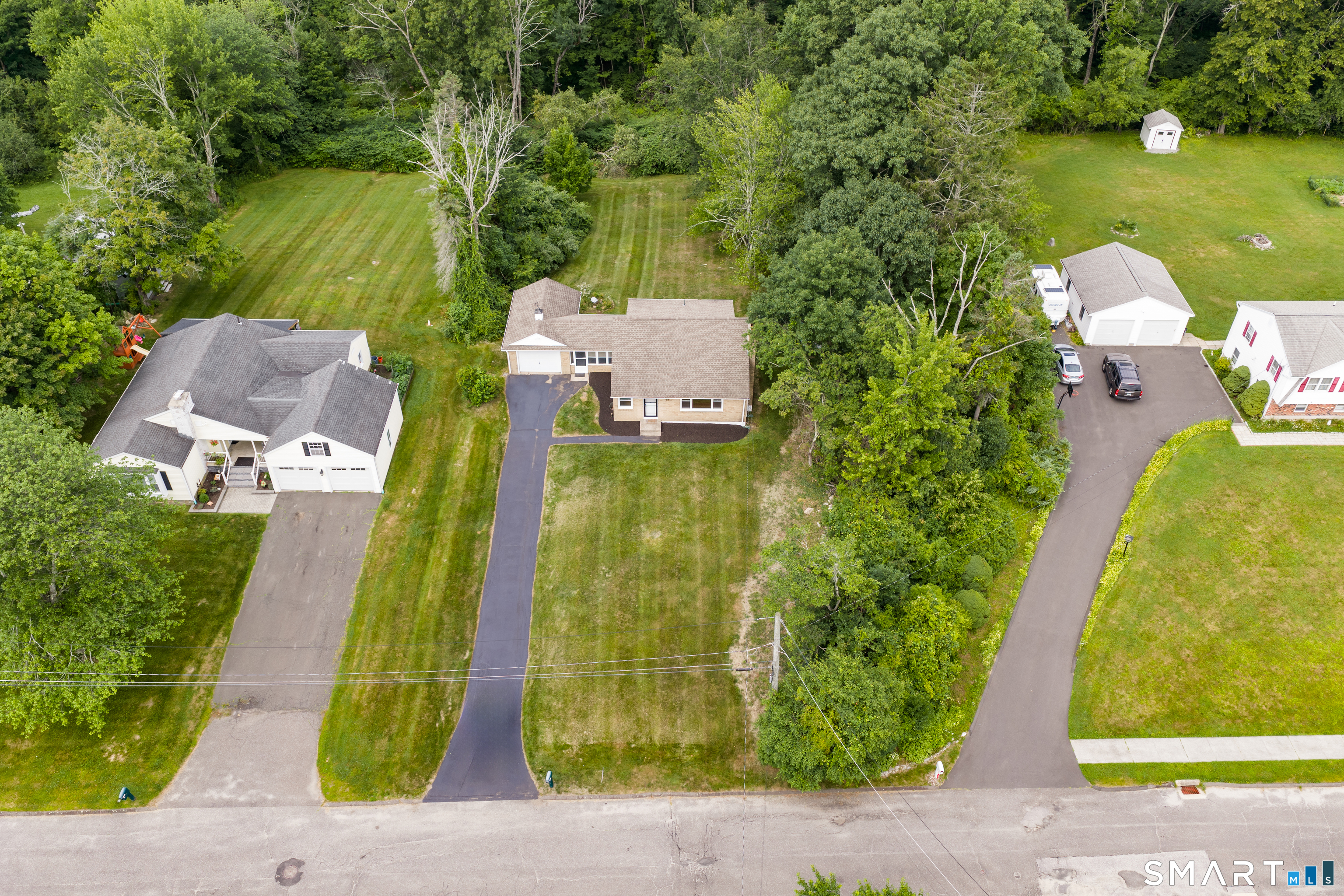 63 Ridge Road Plymouth, CT 06786 - Photo 2 of 31