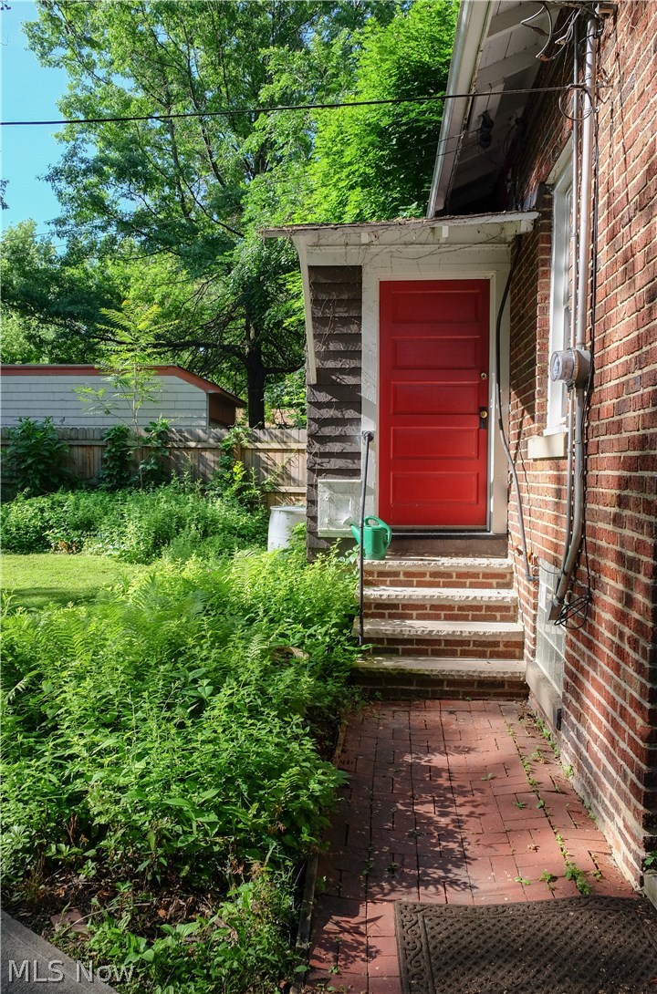 1643 Rydalmount Road Cleveland Heights, OH 44118 - Photo 17 of 21