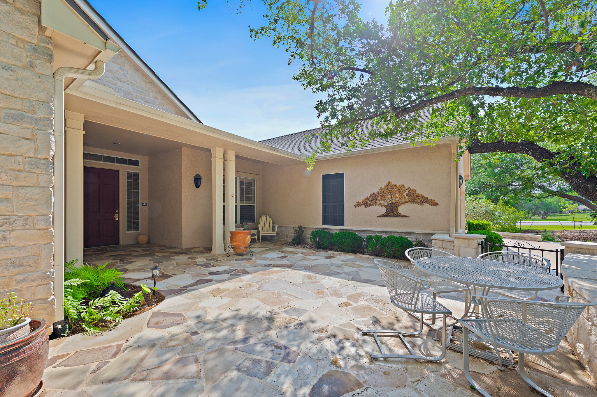 106 Wild Turkey Lane Georgetown, TX 78633 - Photo 4 of 39 a front view of a house with garden
