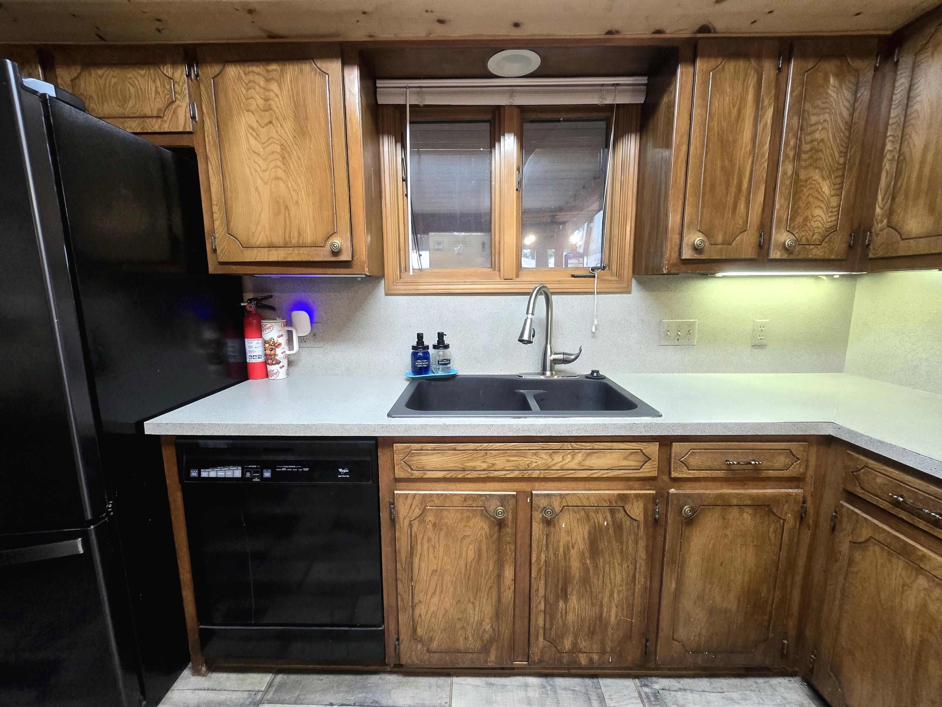 3237 93rd Street Lubbock, TX 79423 - Photo 9 of 24 20260712_193638