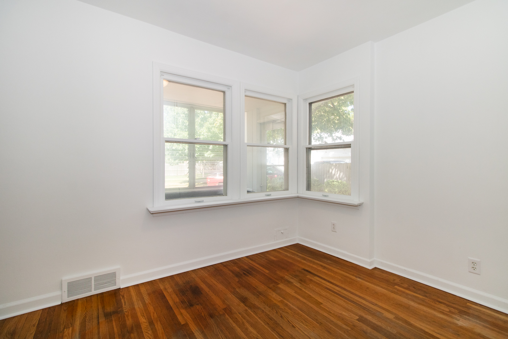 16 University Court Normal, IL 61761 - Photo 6 of 46 Gallery Image 6