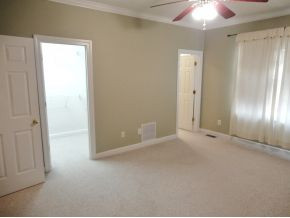 1012 Lake Ridge Square Johnson City, TN 37601 - Photo 8 of 20 master with walkin closet