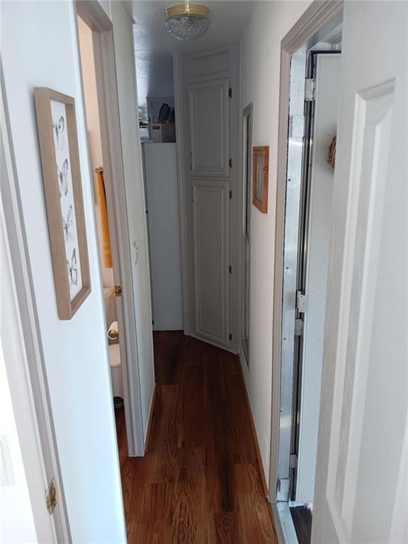 4 Fleetwood Road Cleveland, GA 30528 - Photo 29 of 45 a view of a hallway with wooden floor and staircase