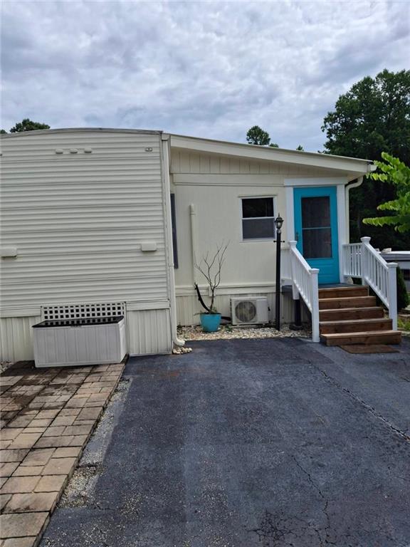 4 Fleetwood Road Cleveland, GA 30528 - Photo 42 of 45 a front view of a house with garage
