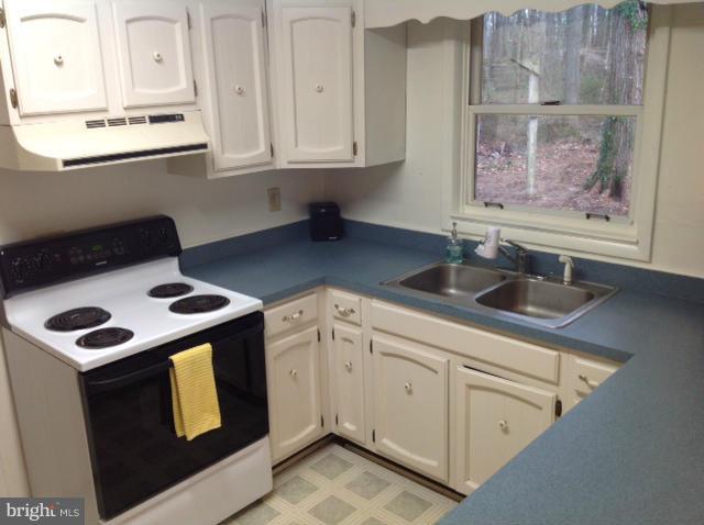 108 Maple Avenue Cambridge, MD 21613 - Photo 9 of 20 Kitchen