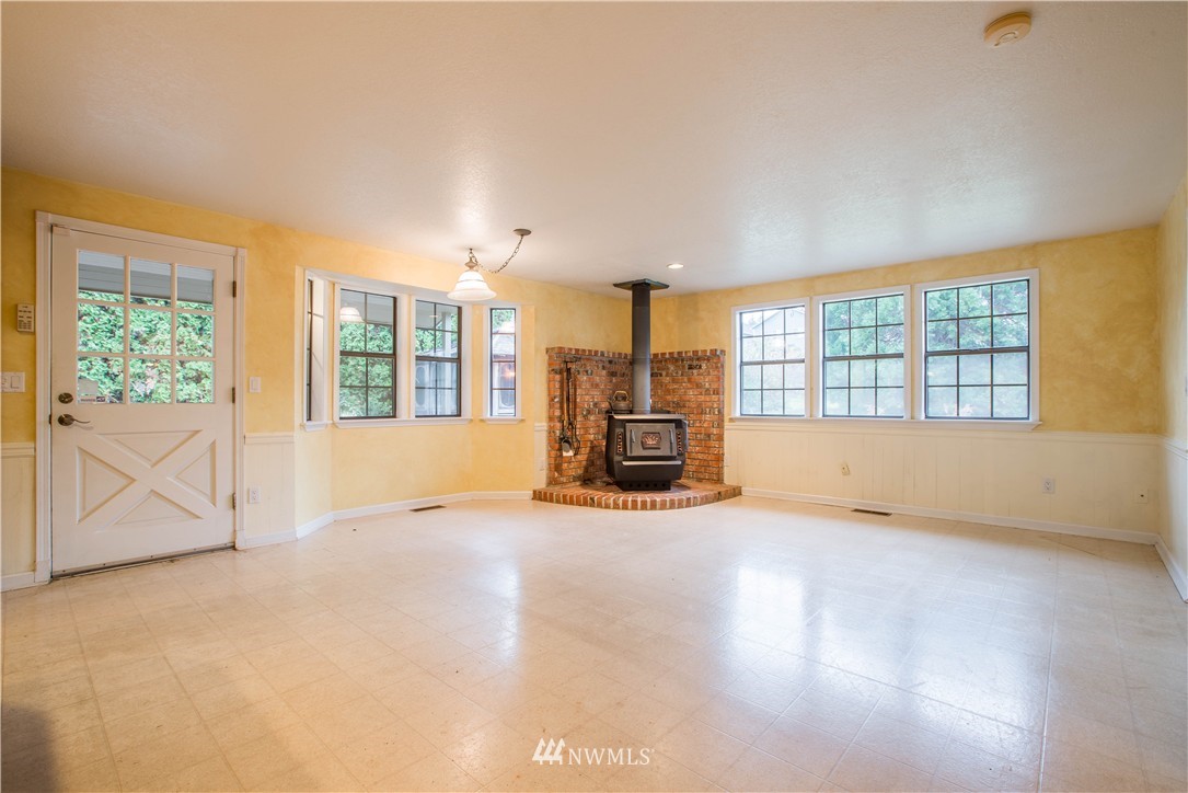 509 Harvest Road Bothell, WA 98012 - Photo 4 of 25