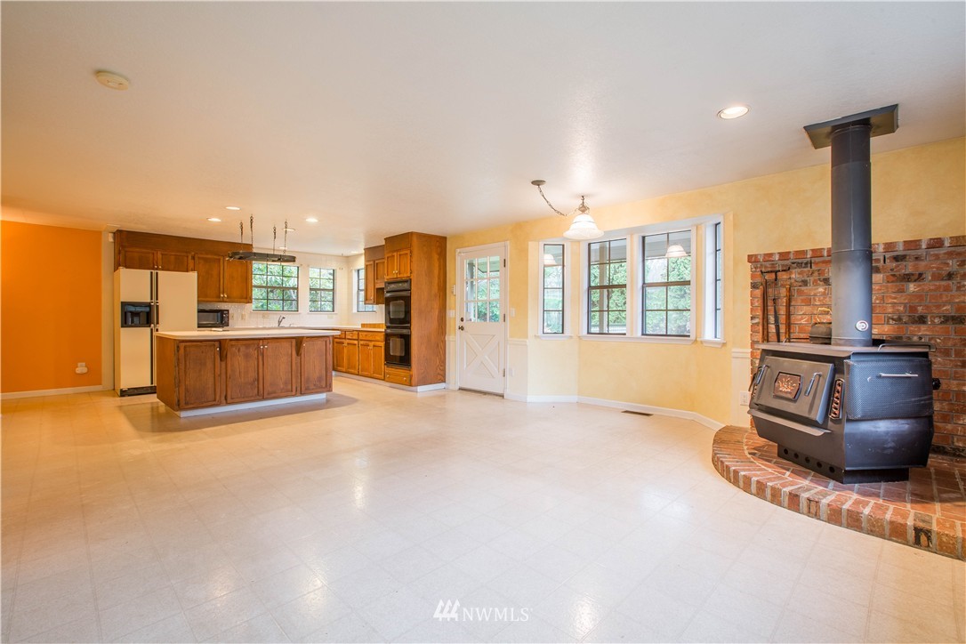 509 Harvest Road Bothell, WA 98012 - Photo 5 of 25