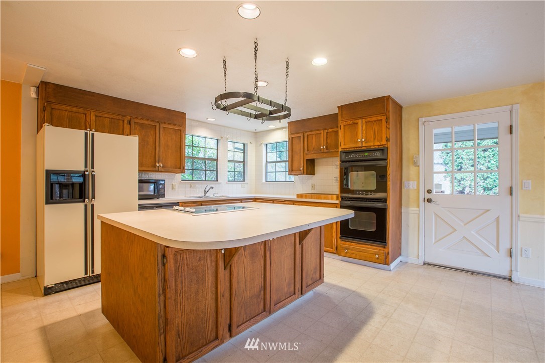 509 Harvest Road Bothell, WA 98012 - Photo 6 of 25