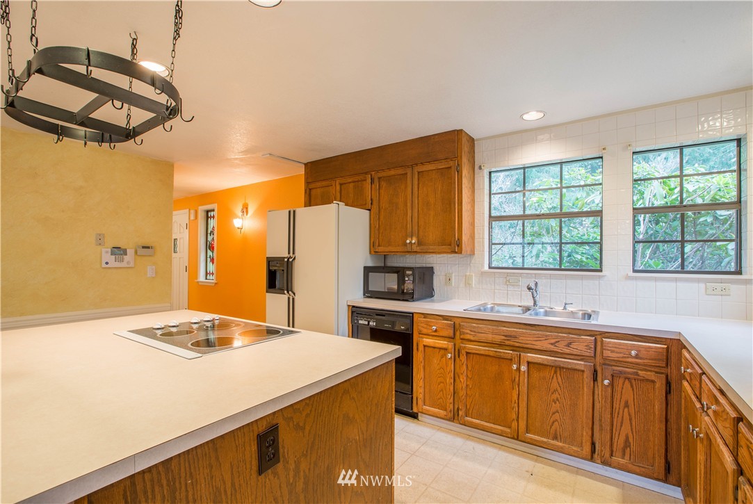 509 Harvest Road Bothell, WA 98012 - Photo 7 of 25