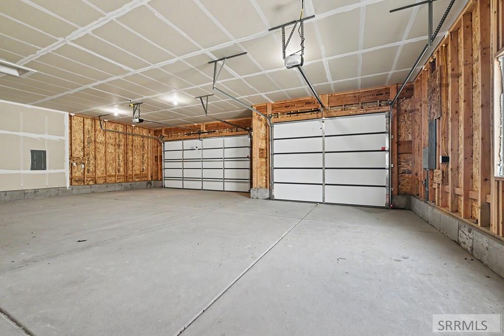 460 Willowbend Rigby, ID 83442 - Photo 17 of 17 3-Car Garage