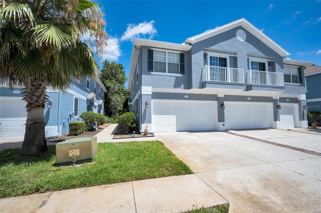 8525 Shallow Creek Court New Port Richey, FL 34653 - Photo 7 of 59