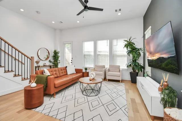 $390,000 | 10965 Fire Creek Drive, Houston, TX 77043