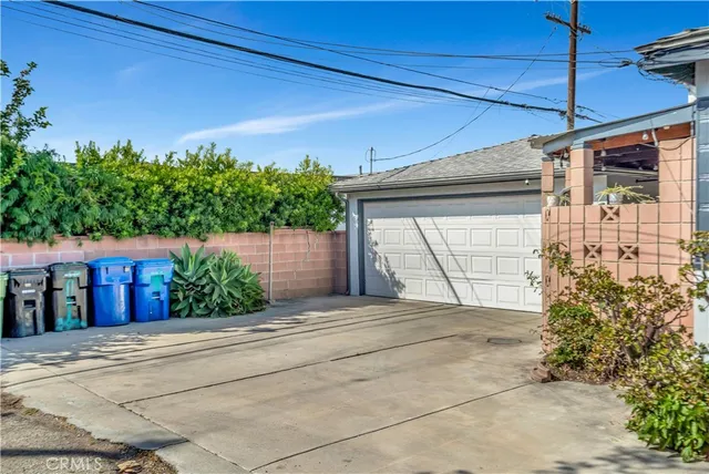$1,799,999 | 12961 Panama Street, Los Angeles, CA 90066