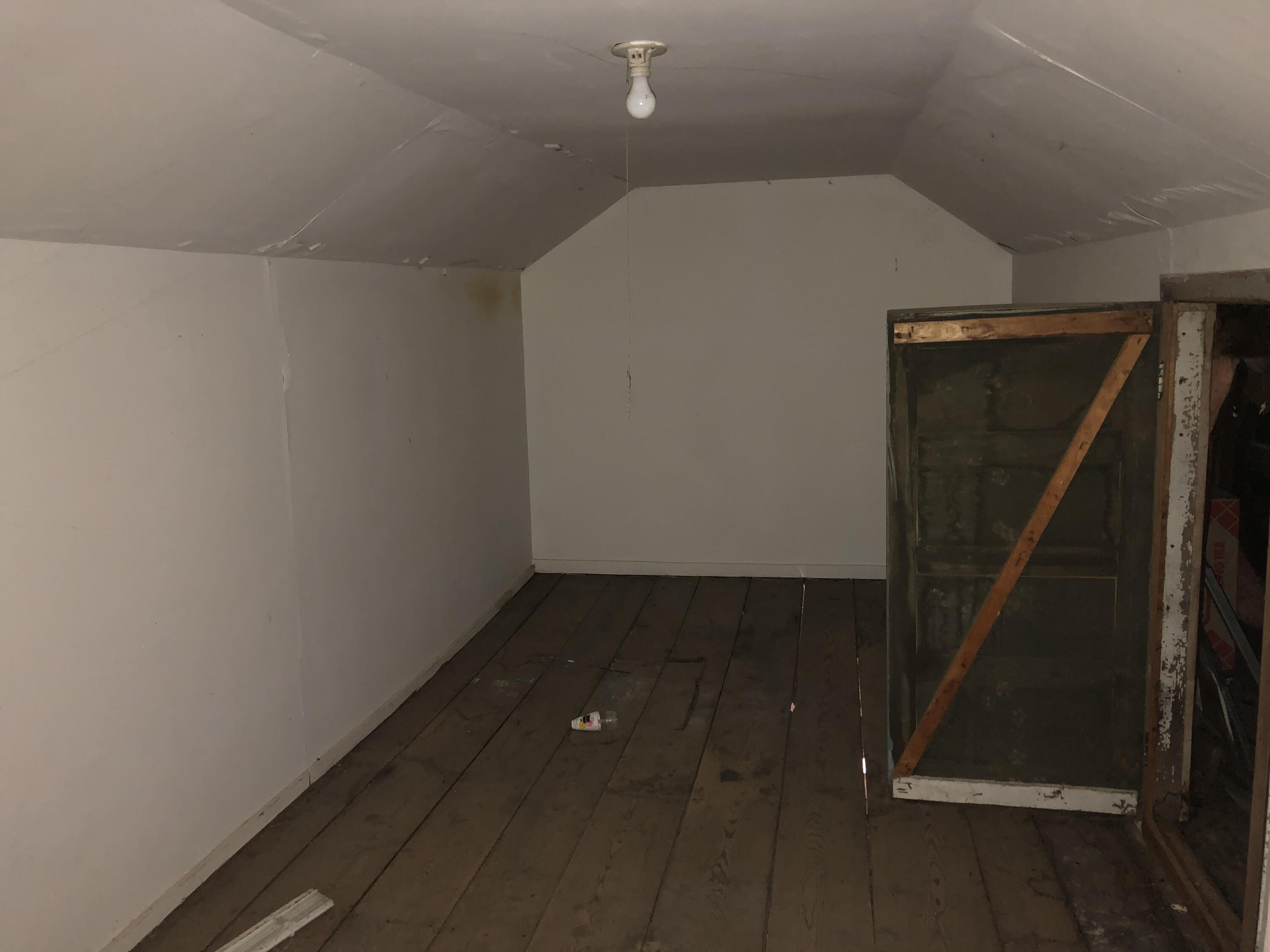 8010 Mill Branch Road Covington, VA 24426 - Photo 31 of 36 cabin interior