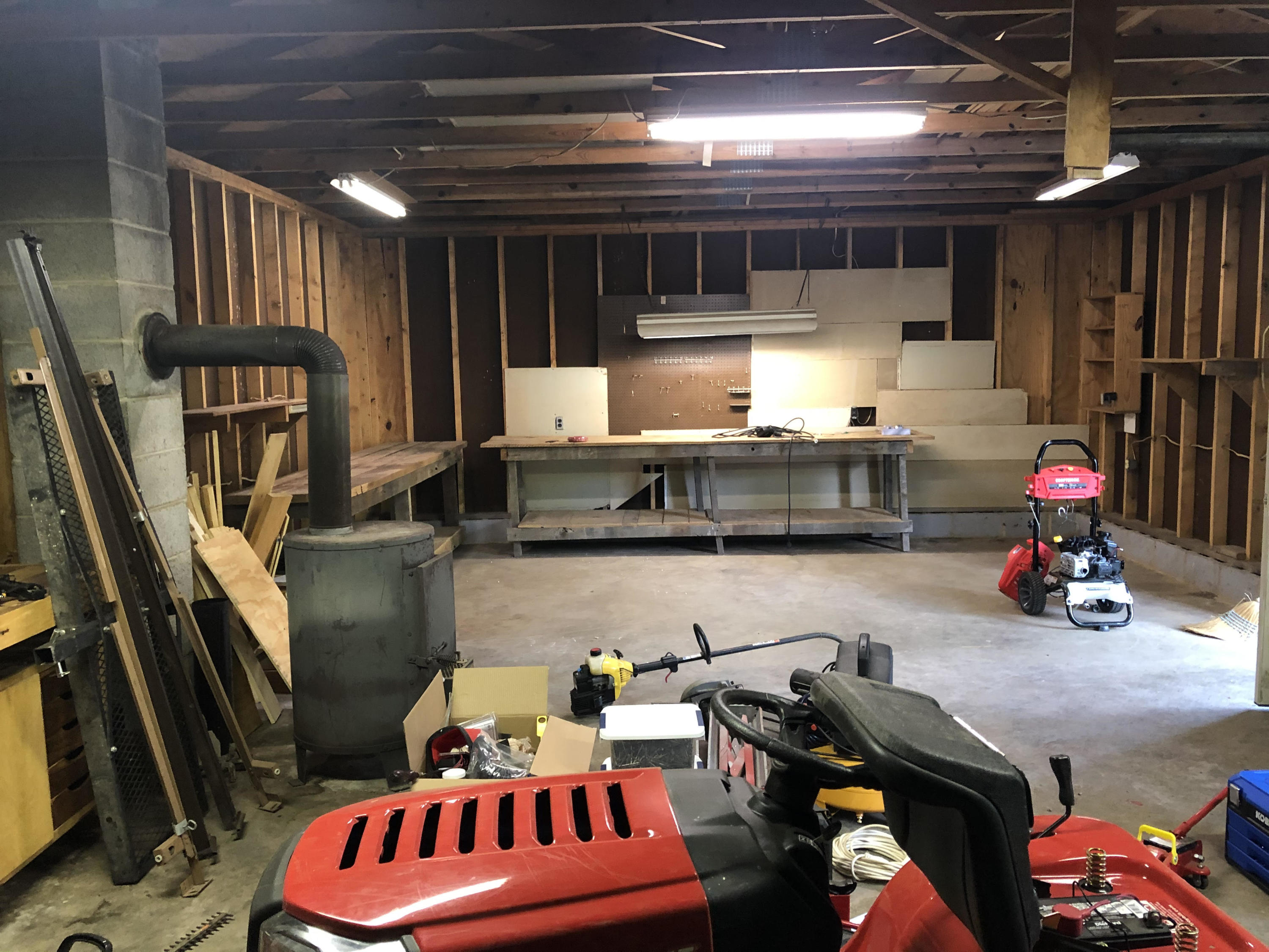 8010 Mill Branch Road Covington, VA 24426 - Photo 34 of 36 interior view red garage workshop