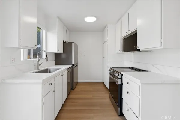 $2,795 | 654 Ohio Avenue, Unit 2, Long Beach, CA 90814