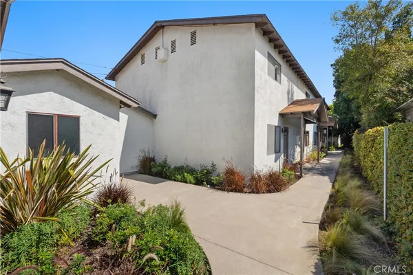 $2,795 | 654 Ohio Avenue, Unit 2, Long Beach, CA 90814