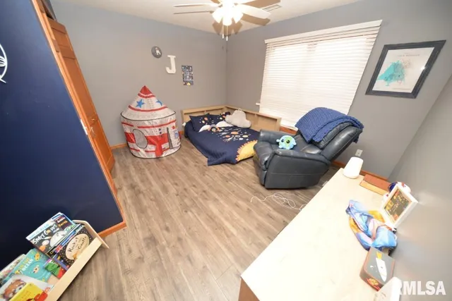 $415,000 | 501 Cardinal Drive, Mount Vernon, IL 62864