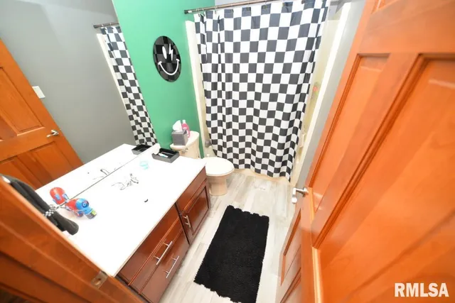 $415,000 | 501 Cardinal Drive, Mount Vernon, IL 62864