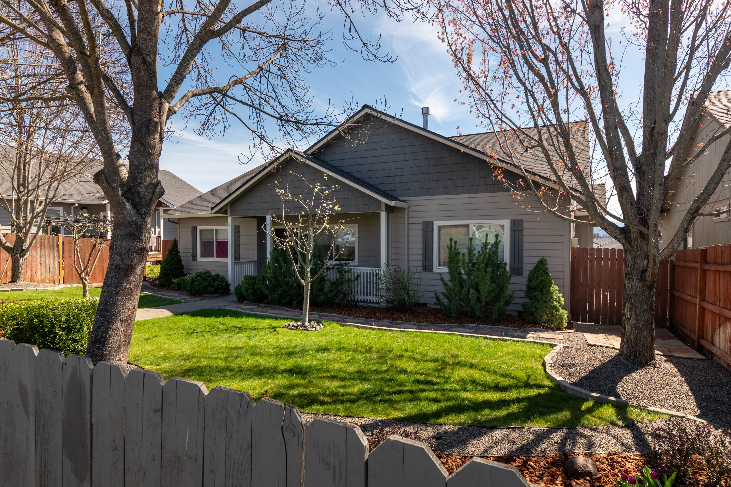 584 Barton Road Eagle Point, OR 97524 - Photo 1 of 30 01-2