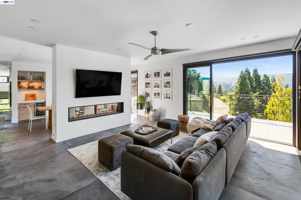 $15,000 | 297 Las Quebradas, Alamo, CA 94507