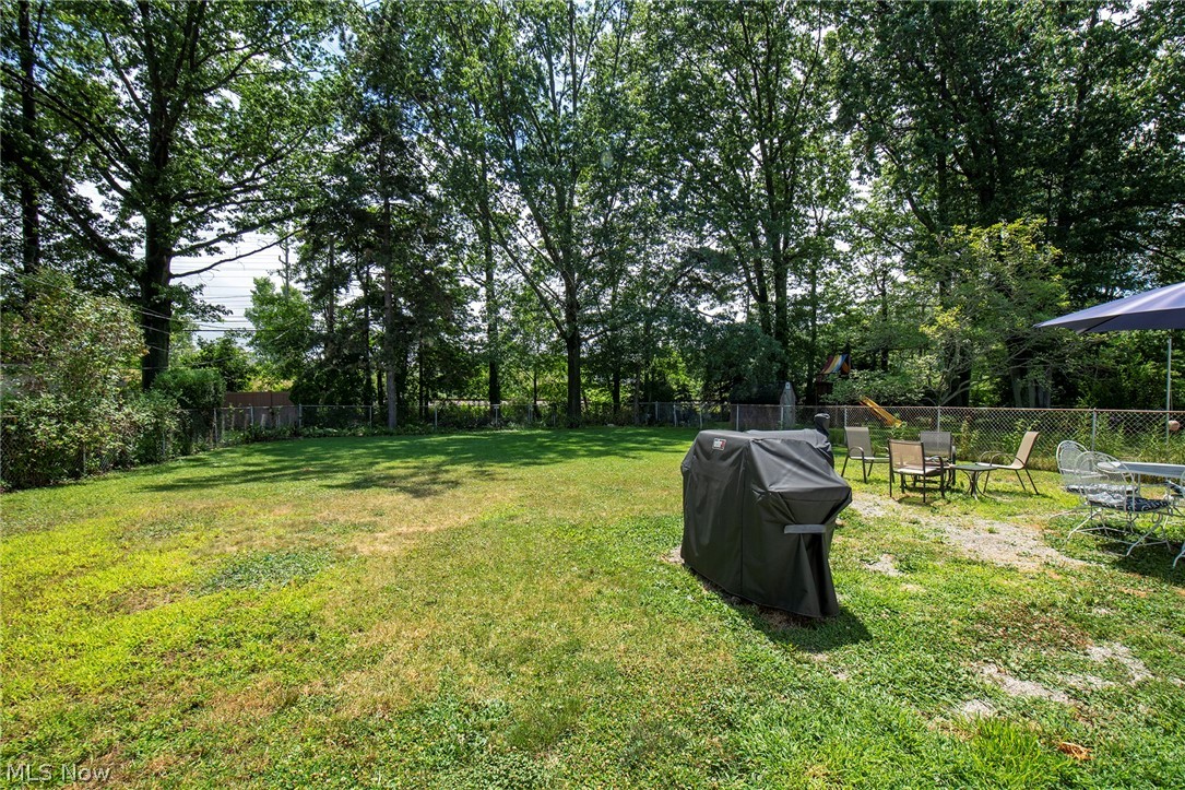28005 Knickerbocker Road Bay Village, OH 44140 - Photo 24 of 25 Fenced in backyard
