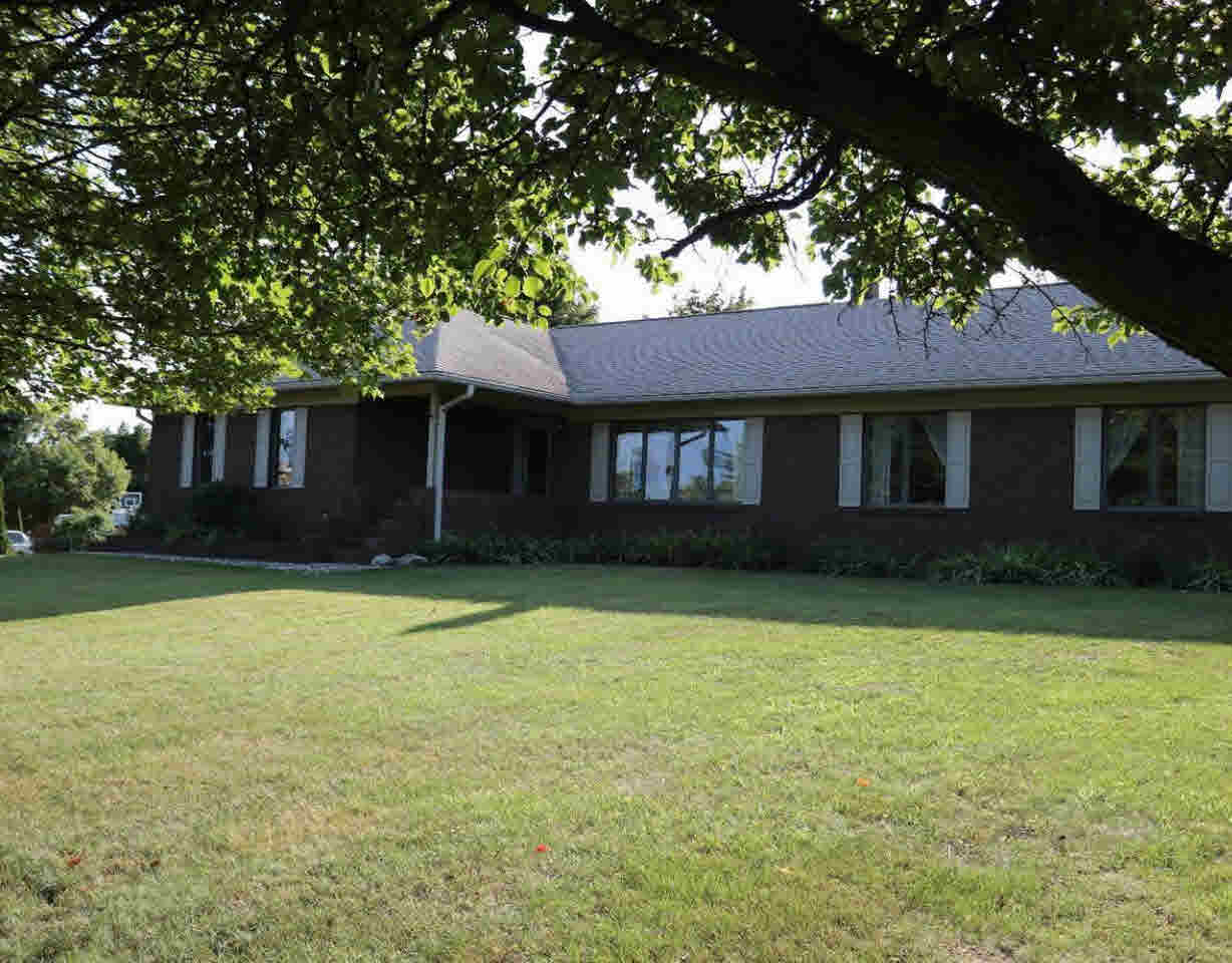 16454 Whitaker Road Linden, MI 48451 - Photo 2 of 32 21358768-1.JPG