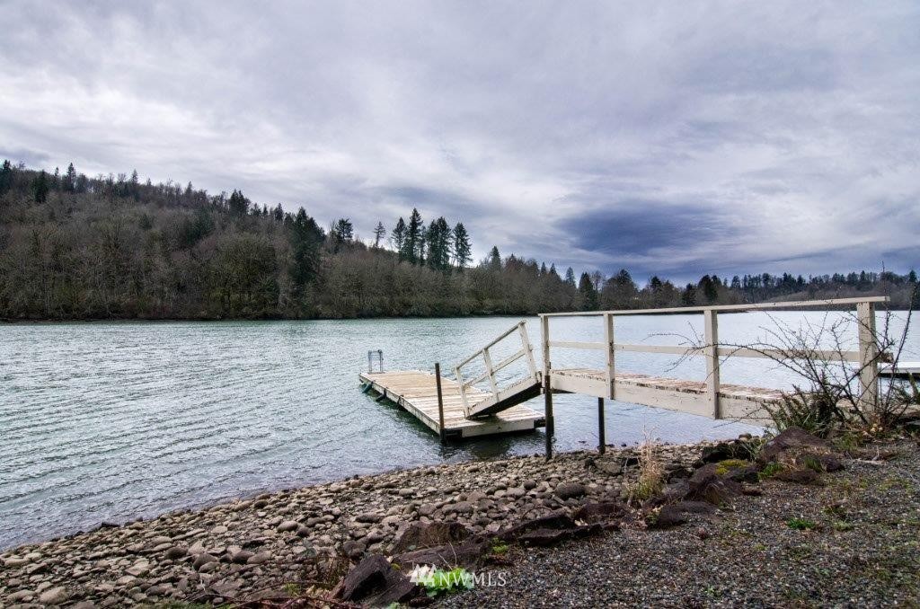 139 Lake Road Silver Creek, WA 98585 - Photo 14 of 25 Gallery Image 14